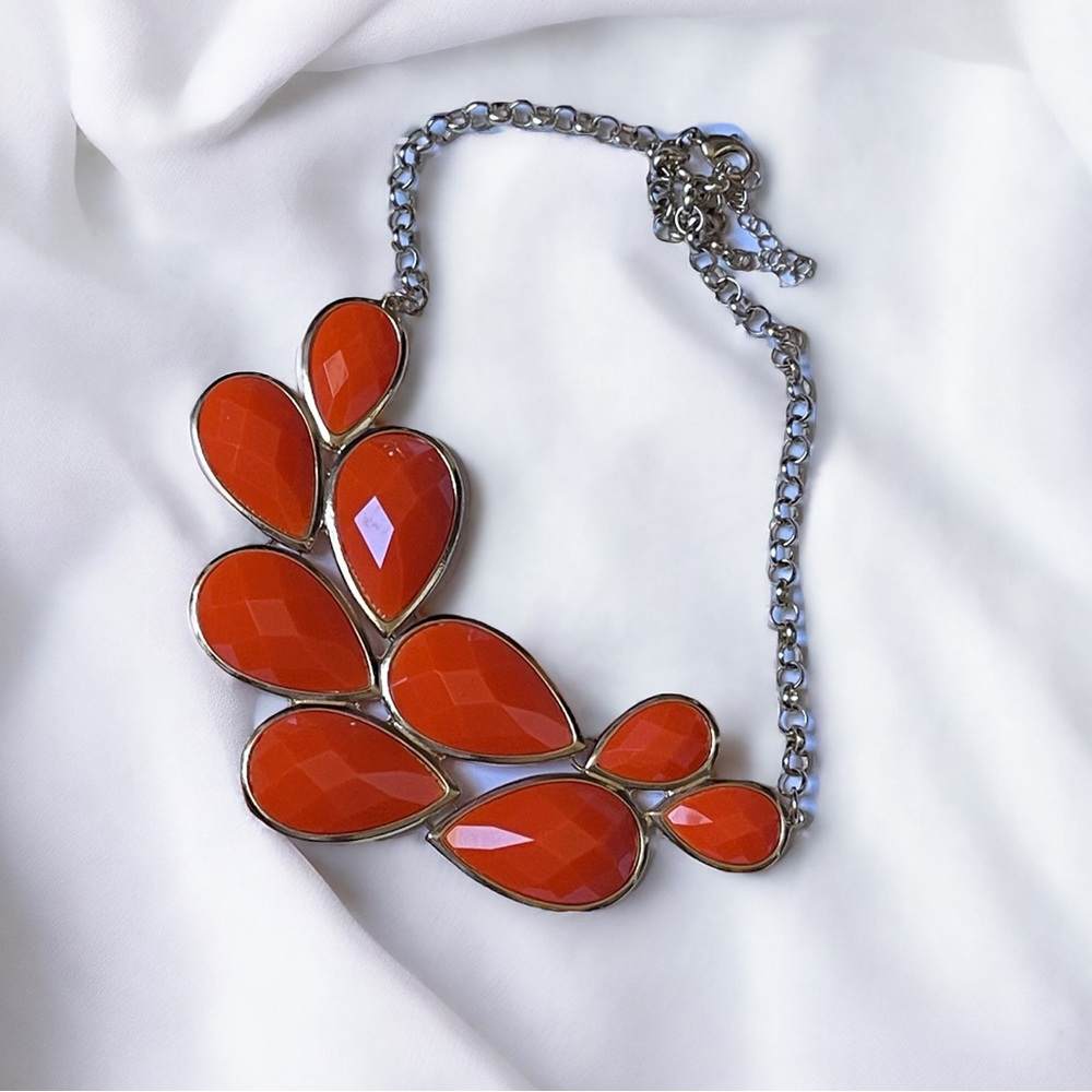statement necklace - Picture 2 of 2